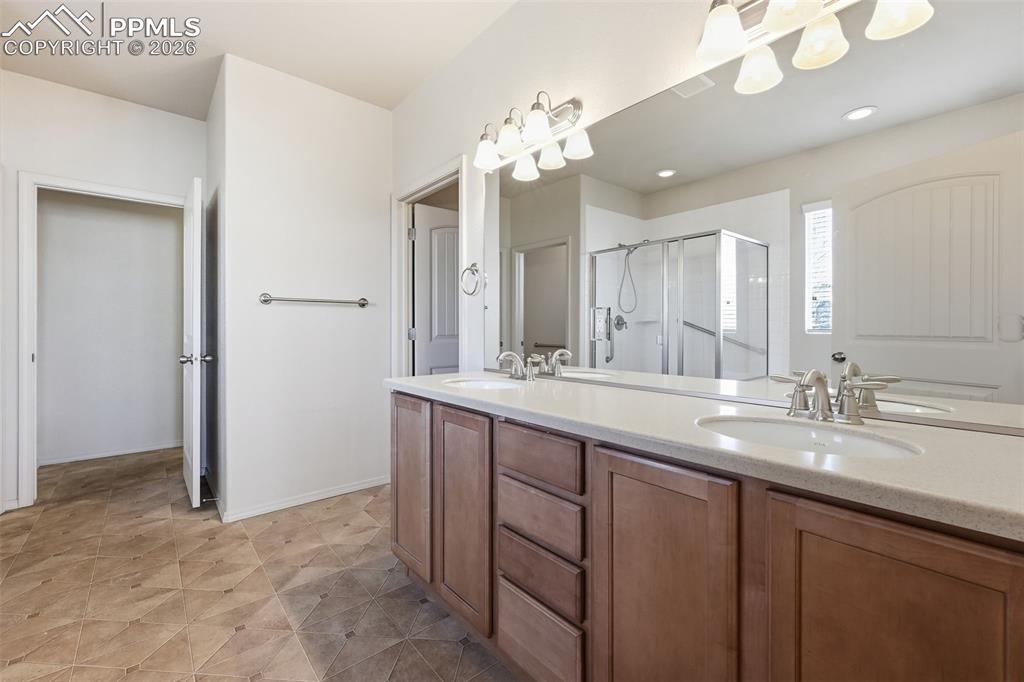 Image 22 of 42: Master Bathroom