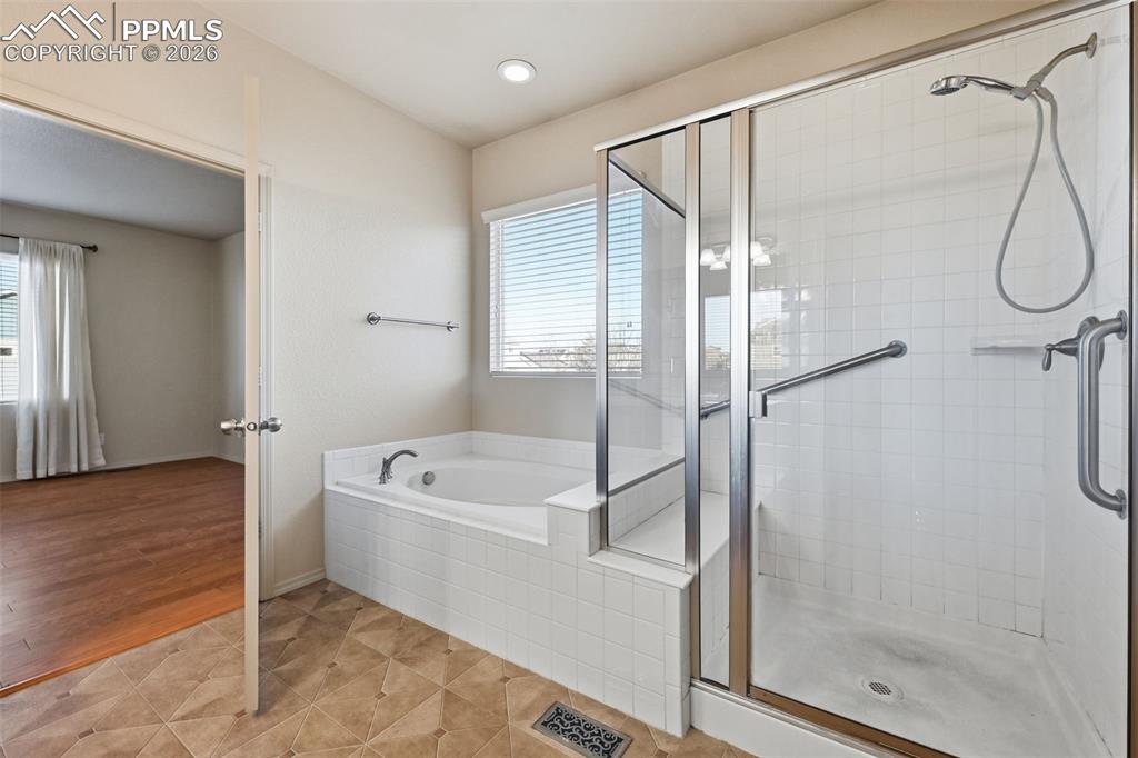 Image 23 of 42: Master Bathroom