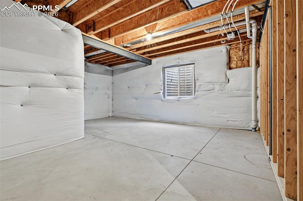 Image 36 of 42: Storage or extra bonus area