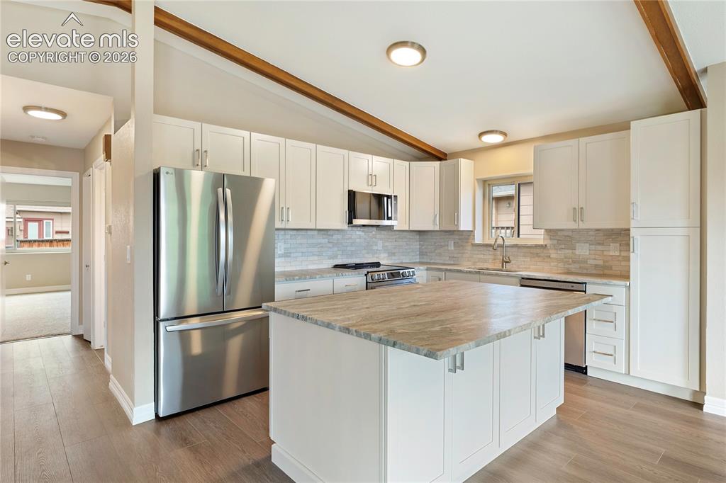 Image 12 of 47: Kitchen