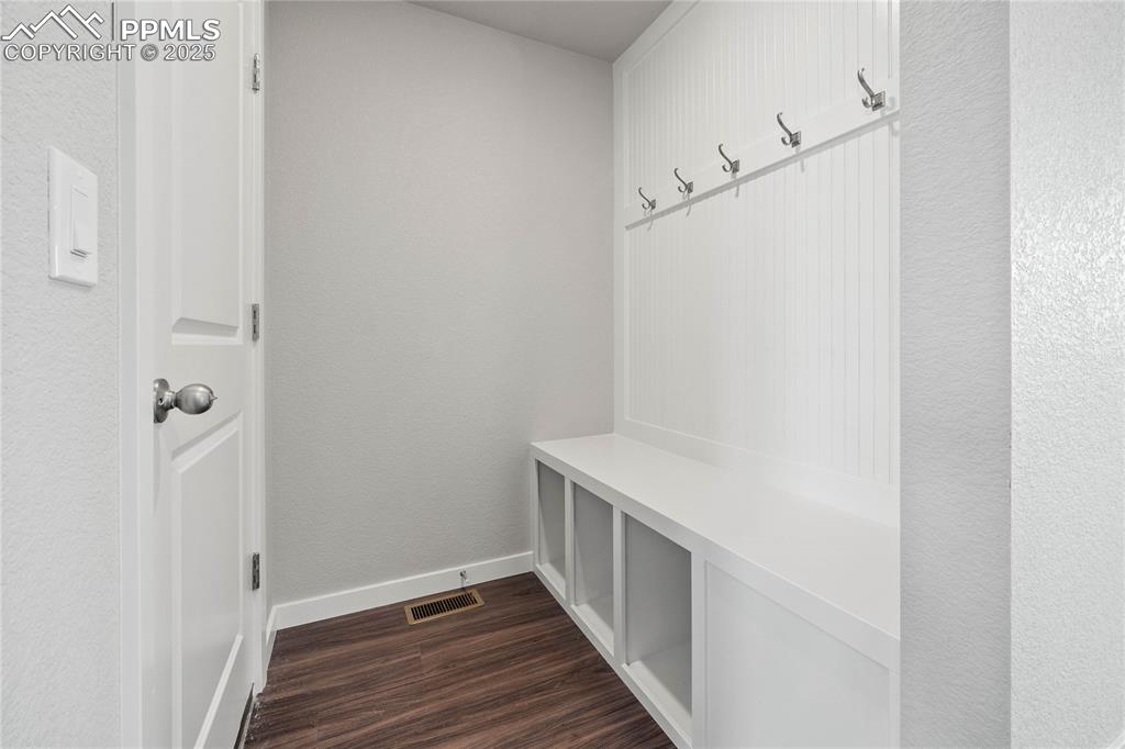 Image 6 of 34: Mud Room