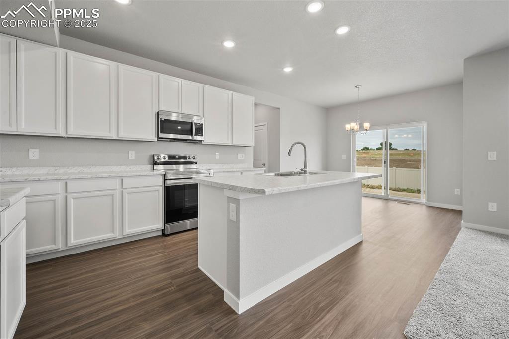 Image 9 of 34: Kitchen