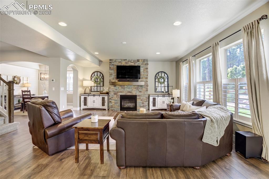 Image 11 of 50: Living Room