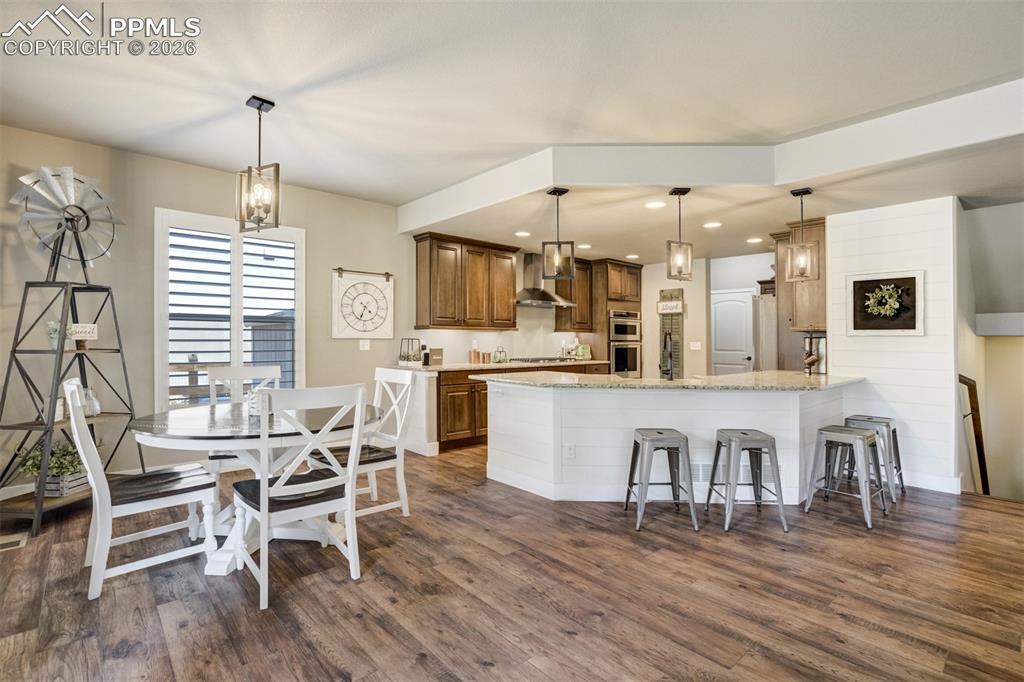 Image 3 of 50: Kitchen