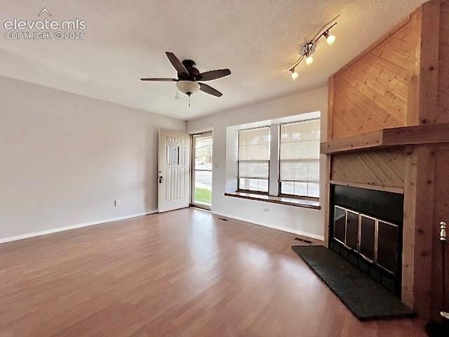 Image 9 of 43: Living Room