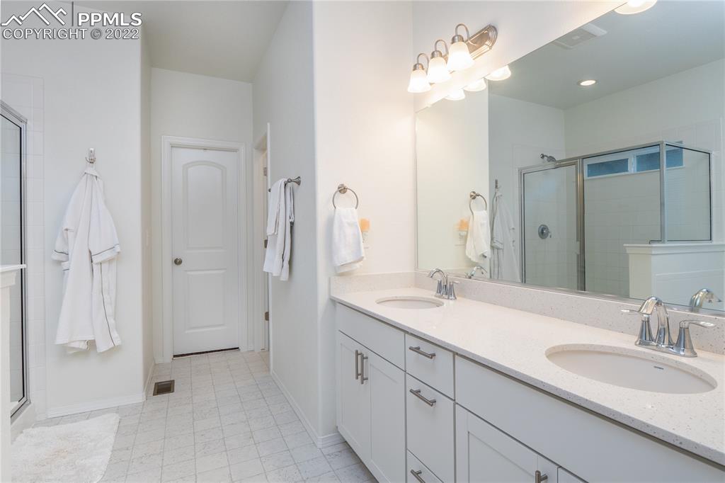 Listing 4373540, Image 25 of 37