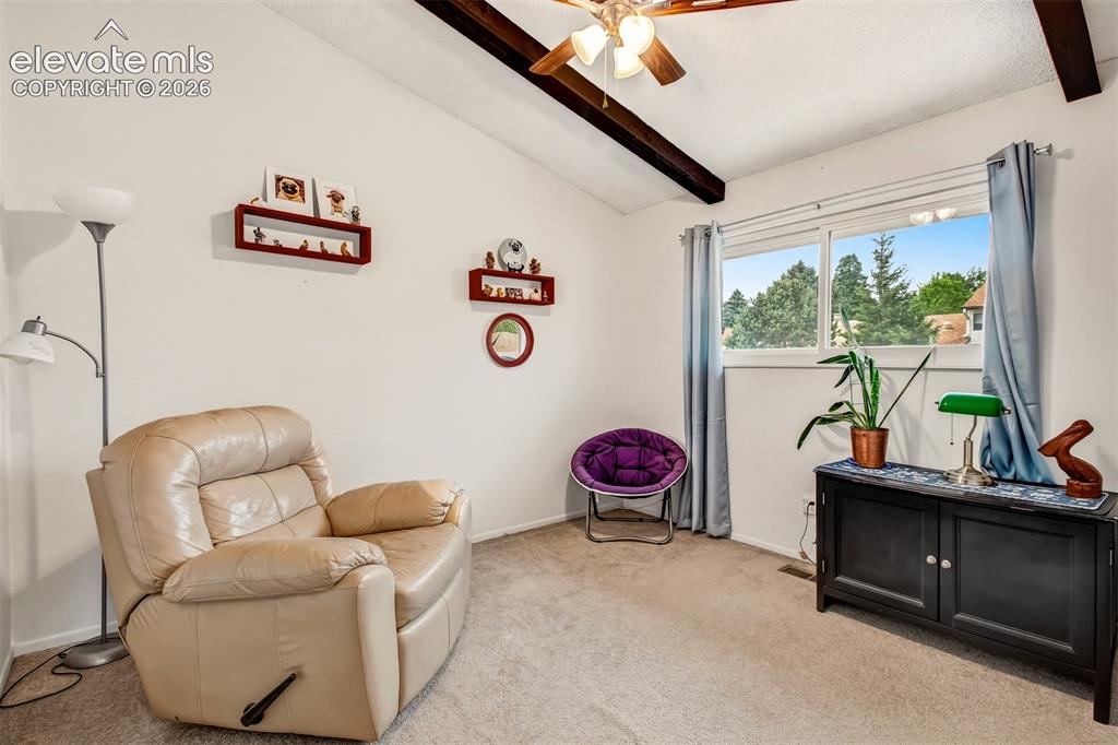 Image 11 of 33: Sitting Room