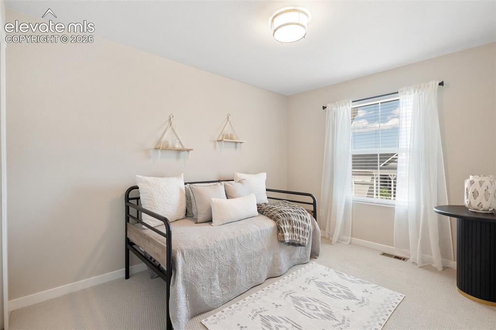 Image 11 of 23: Bedroom