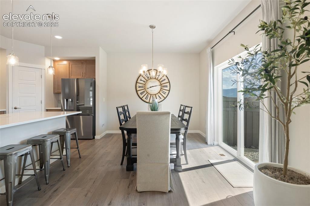 Image 6 of 23: Dining Area