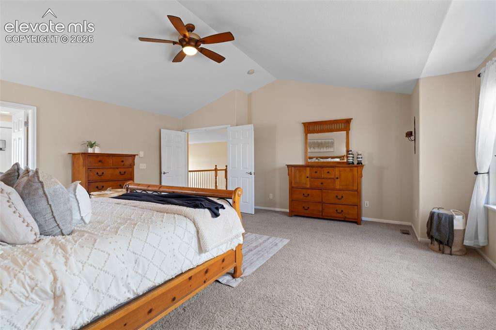 Image 23 of 48: Bedroom