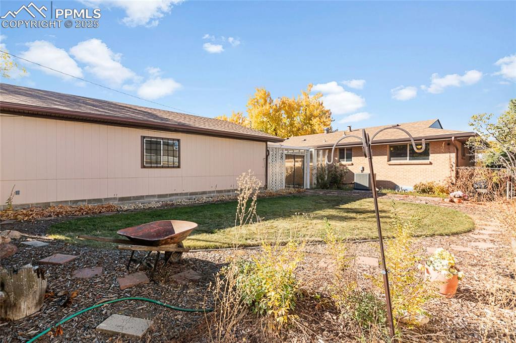 Image 37 of 42: Back of Structure