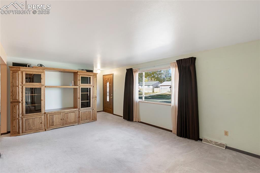 Image 5 of 42: Living Room