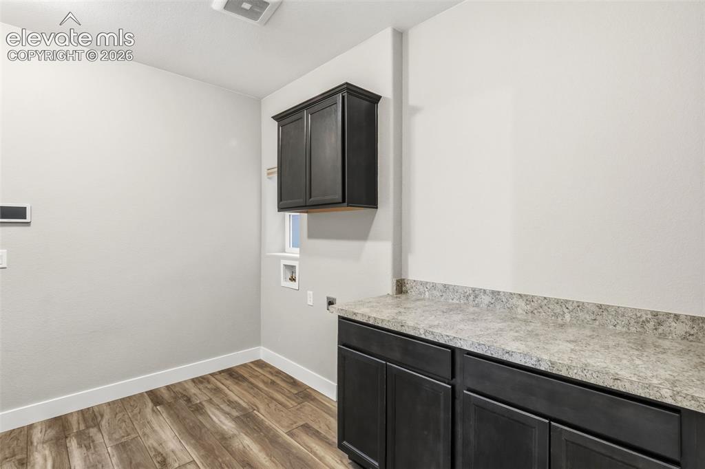 Image 15 of 34: Mud Room