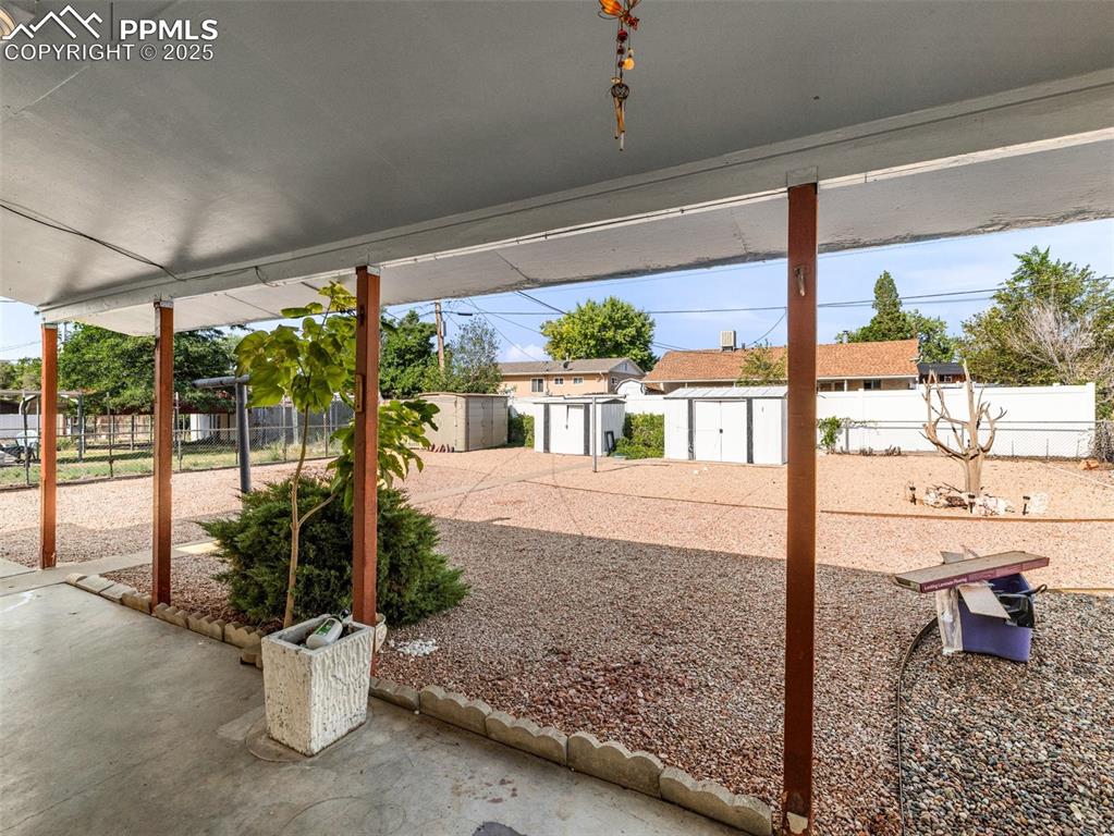 Image 7 of 34: Patio