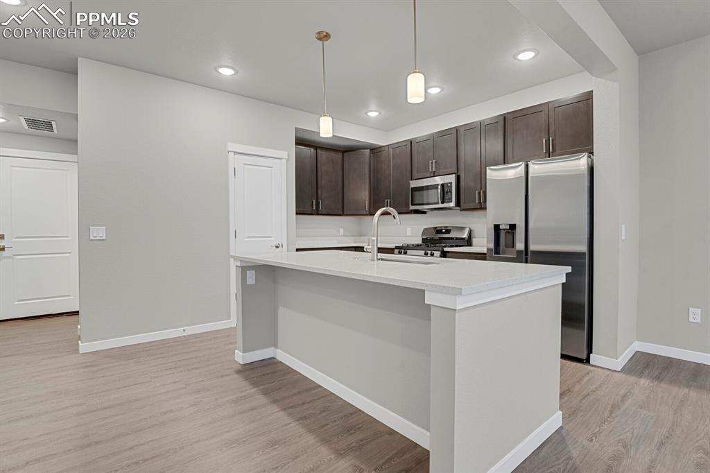 Image 4 of 28: Kitchen