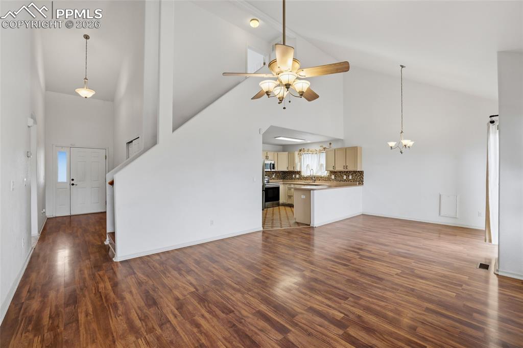 Image 12 of 40: Living Room