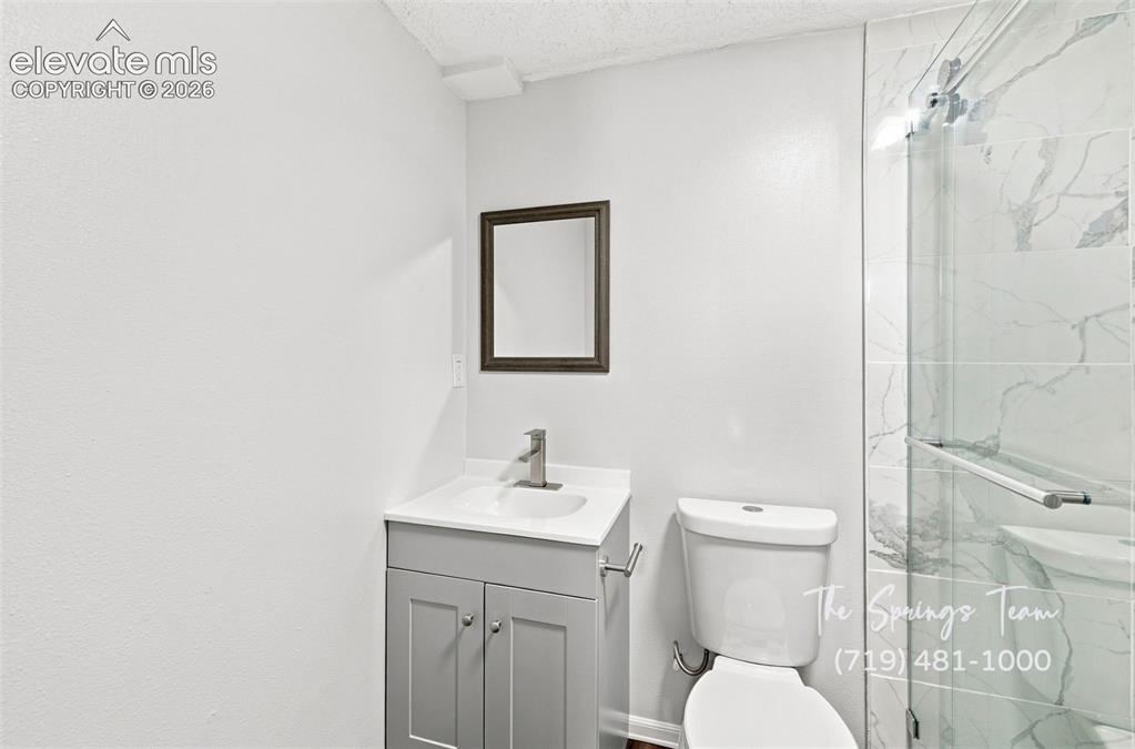 Image 44 of 49: Bathroom