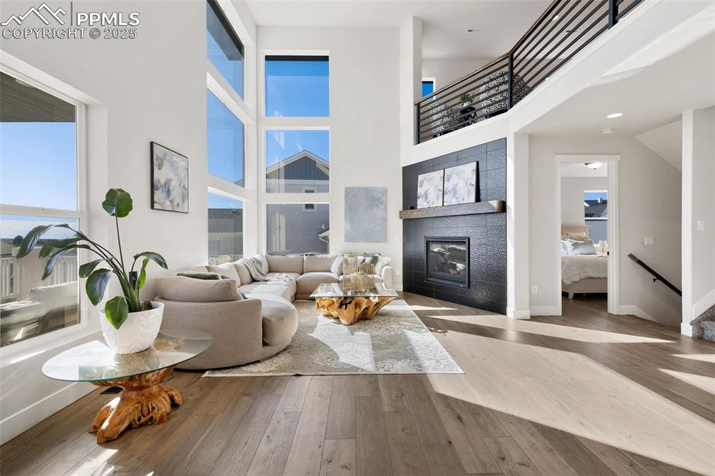 Image 2 of 49: Living Room