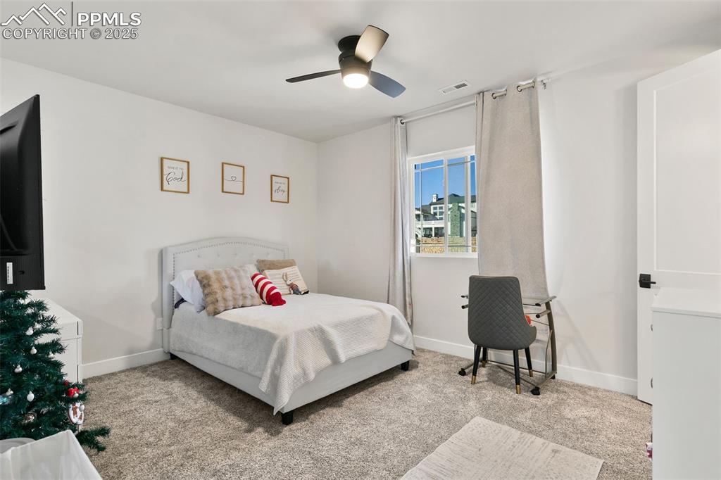 Image 31 of 49: Bedroom