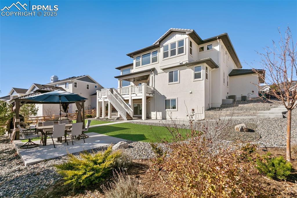 Image 42 of 49: Back of Structure