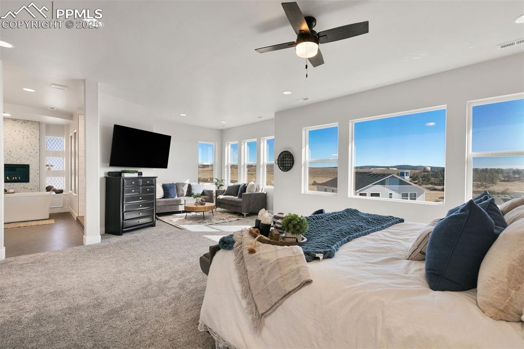 Image 5 of 49: Bedroom