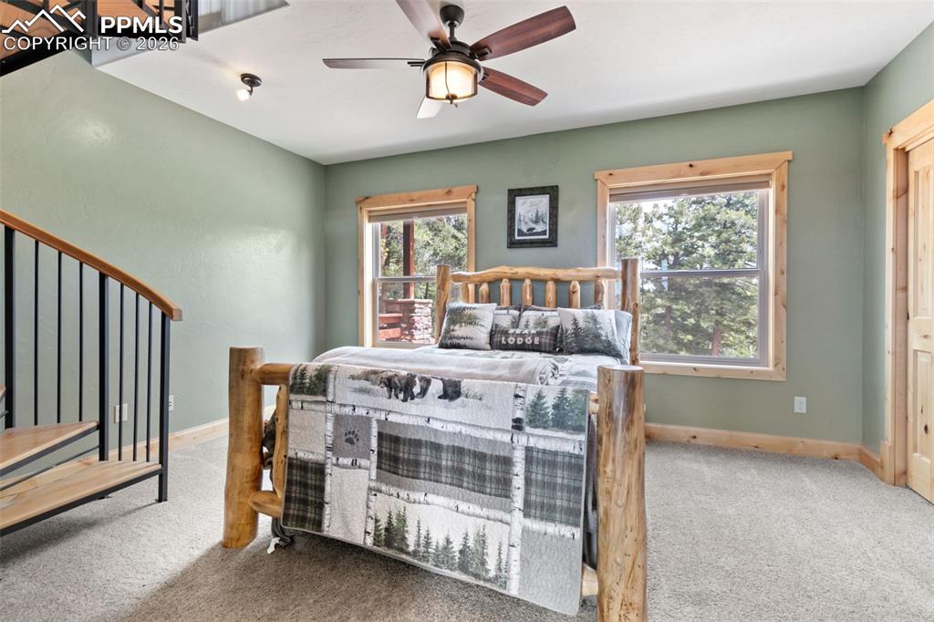 Image 25 of 48: Main Floor Bedroom with Loft Aboe