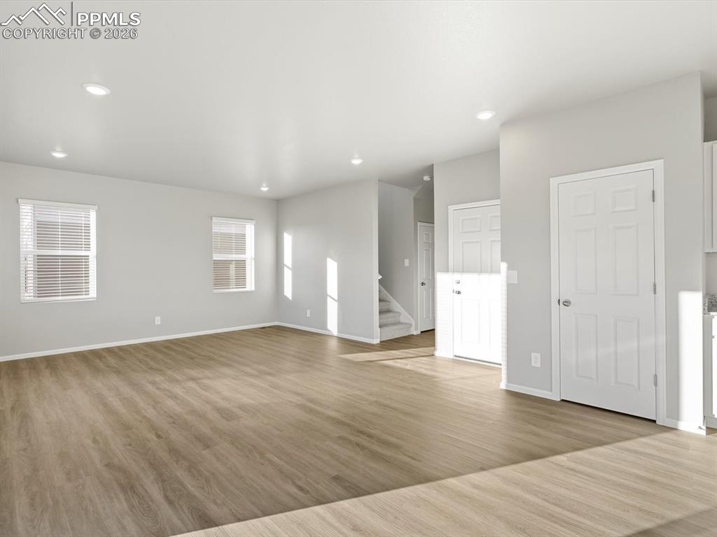 Image 6 of 32: Living Room