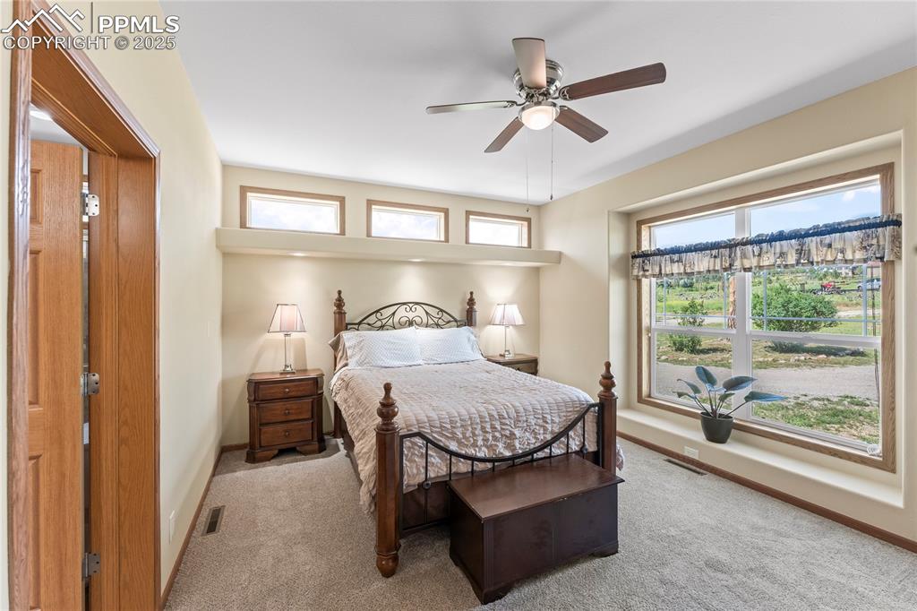 Image 6 of 38: Bedroom
