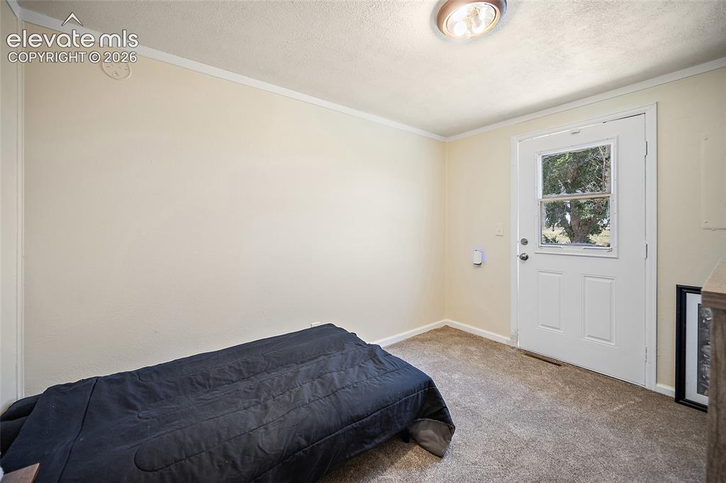 Image 17 of 40: Bedroom