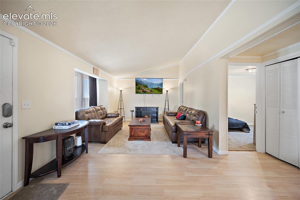 Image 8 of 40: Living Room