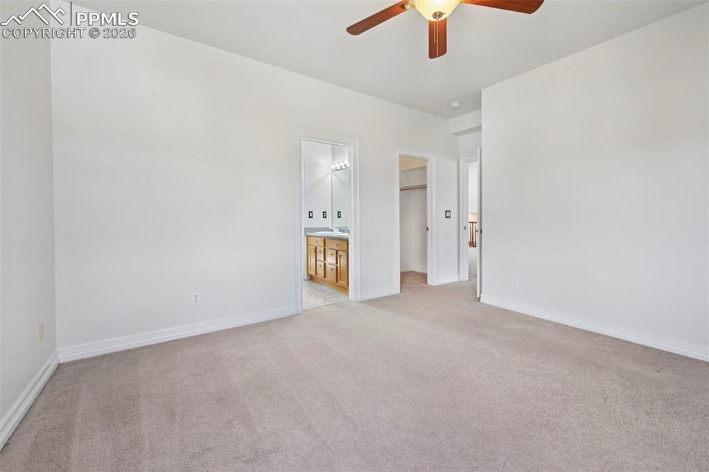 Image 31 of 49: Bedroom