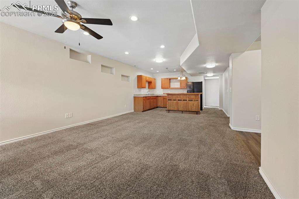 Image 40 of 49: Family Room