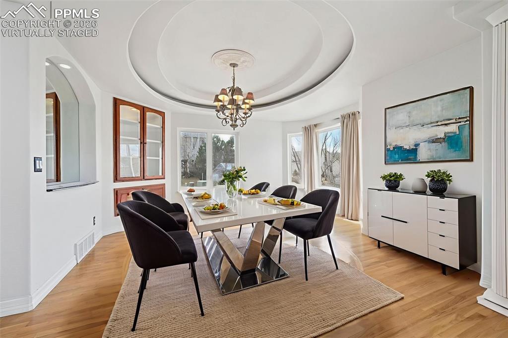 Image 6 of 49: Virtually Staged