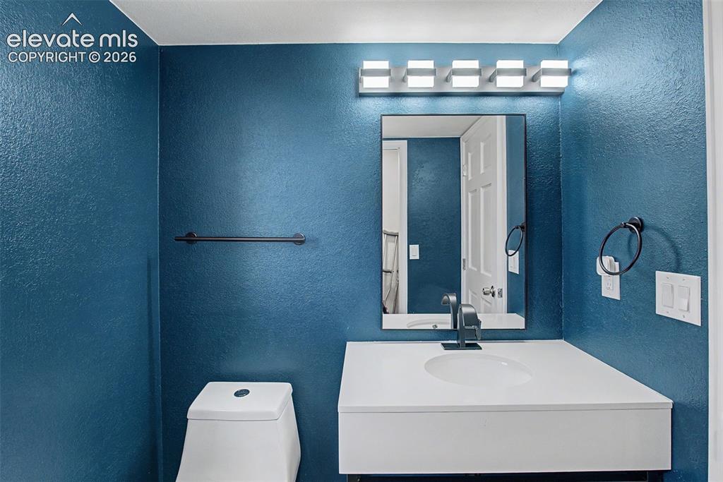 Image 20 of 49: Main-Level Bathroom