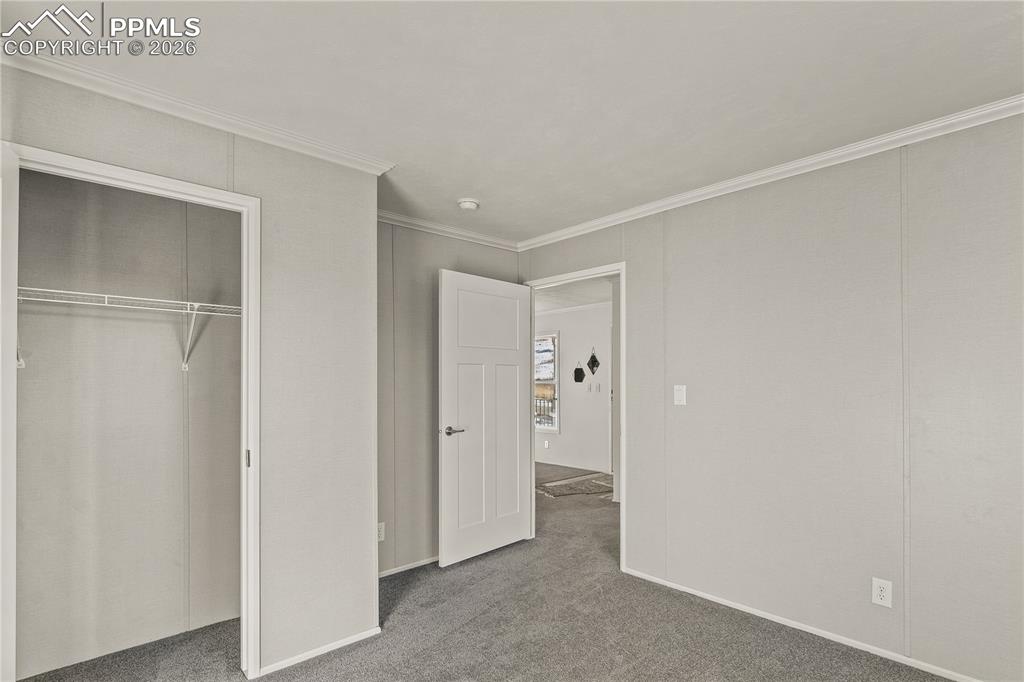 Image 5 of 28: Bedroom