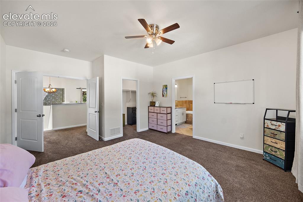 Image 37 of 50: Bedroom