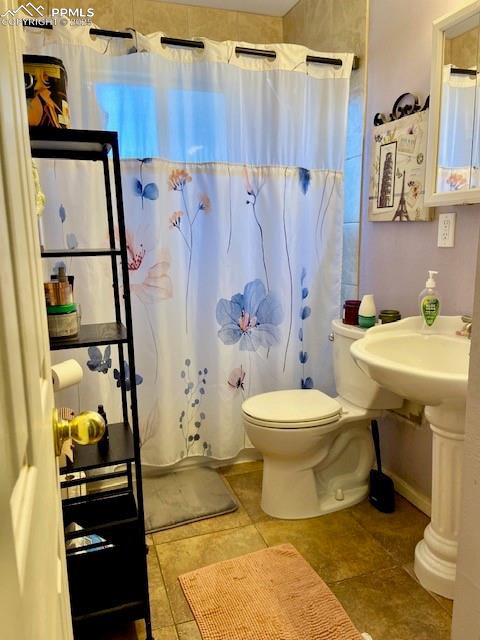 Image 16 of 28: Full Upper Full Bath