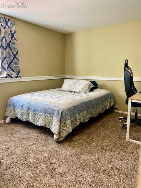 Image 21 of 28: Bedroom