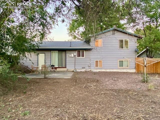 Image 26 of 28: Fully Fenced, Patio.