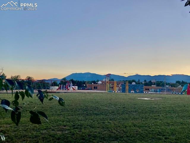 Image 28 of 28: Directly behind the house, Park and views!