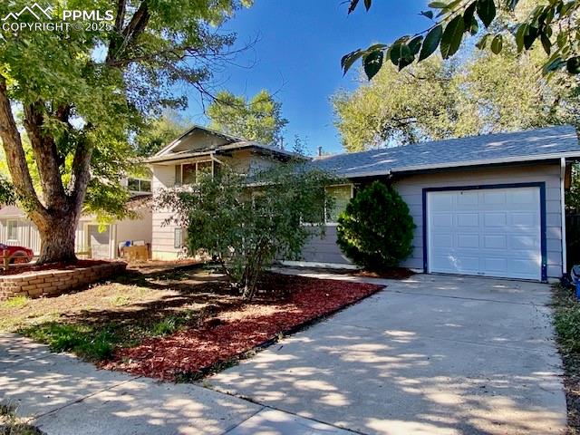 Image 3 of 28: Front of Structure