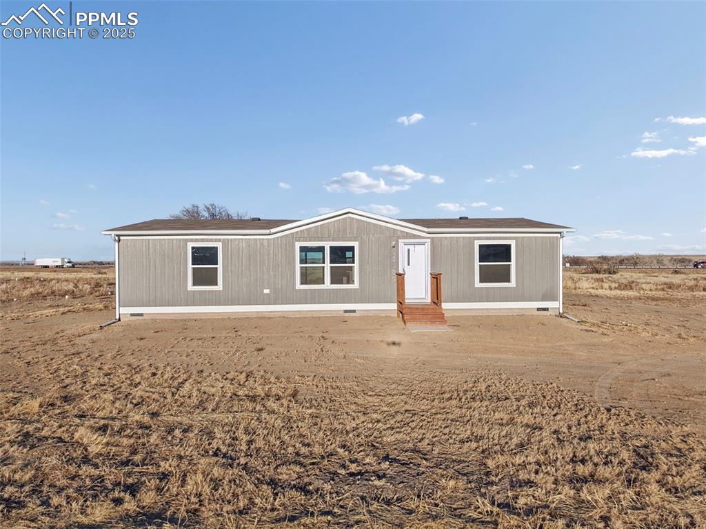 Image 21 of 23: Front of Structure