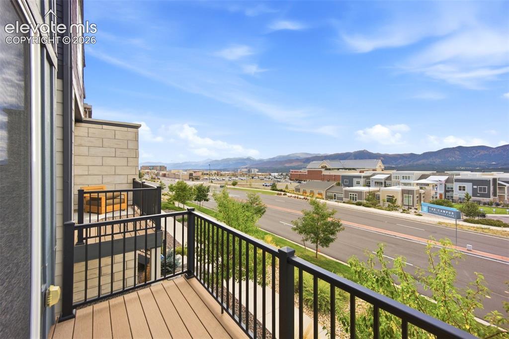 Image 41 of 42: Balcony