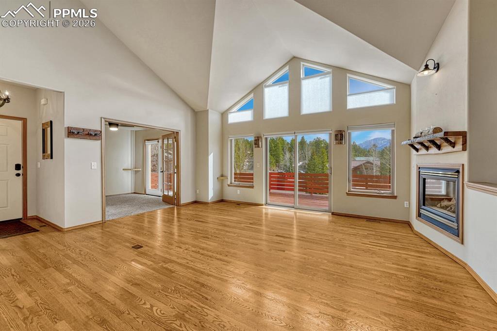 Image 11 of 50: Living Room