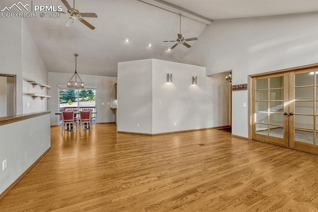 Image 14 of 50: Living Room