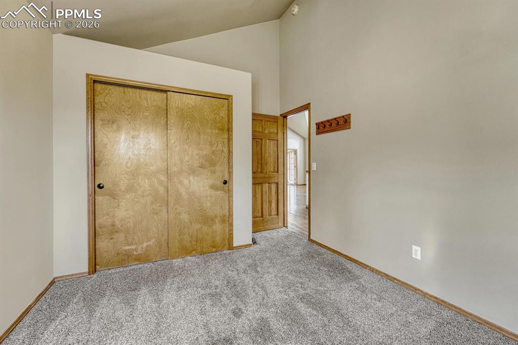 Image 24 of 50: Bedroom