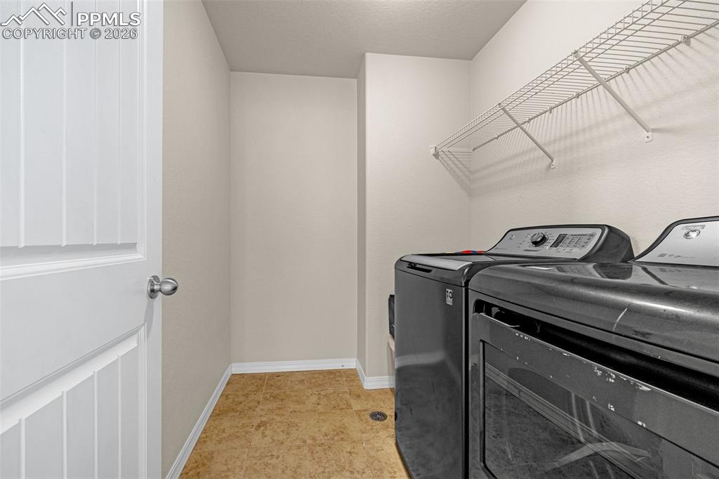 Image 31 of 37: Laundry