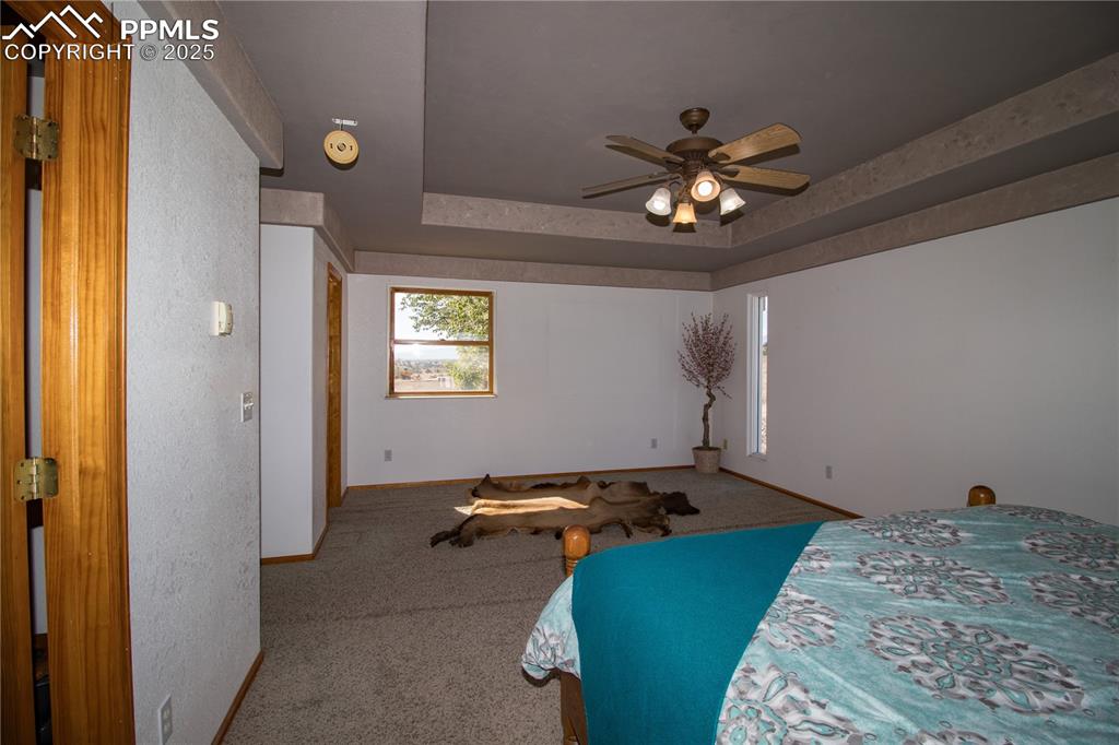 Image 15 of 31: Bedroom