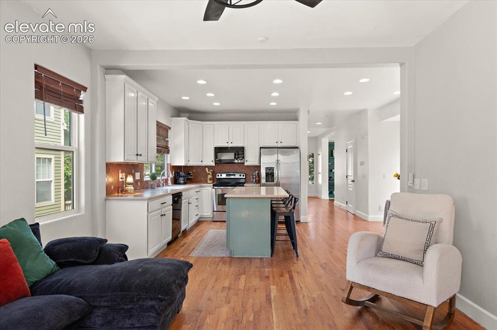 Image 8 of 47: Kitchen