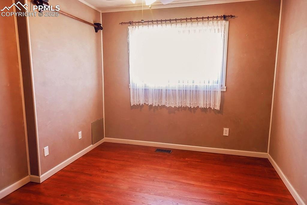 Image 12 of 50: Bedroom #2 w/ Ceiling Fan PLUS Low-Maintenance Clay Walls & Ceiling